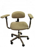 Figure 4  Swiveling armrests (<em>Image courtesy of Link</em>)