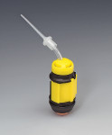 Figure 2  Elongation tip on single-dose RelyX™ Aplicap capsule facilitates post cementation.