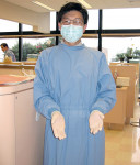 Figure 2  Long-sleeve gowns or lab coats are appropriate for most dental procedures.