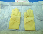 Figure 1  Sterile surgeon’s gloves are indicated for oral surgical procedures.